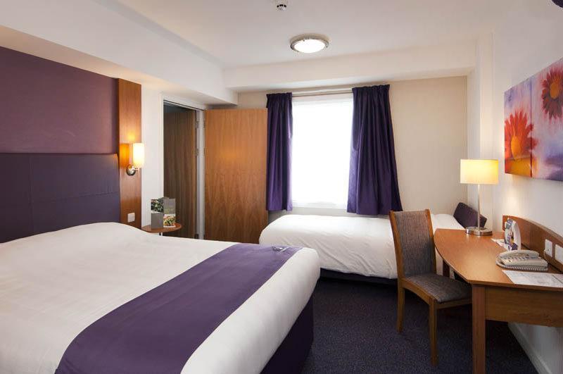 Premier Inn Carrickfergus Zewnętrze zdjęcie